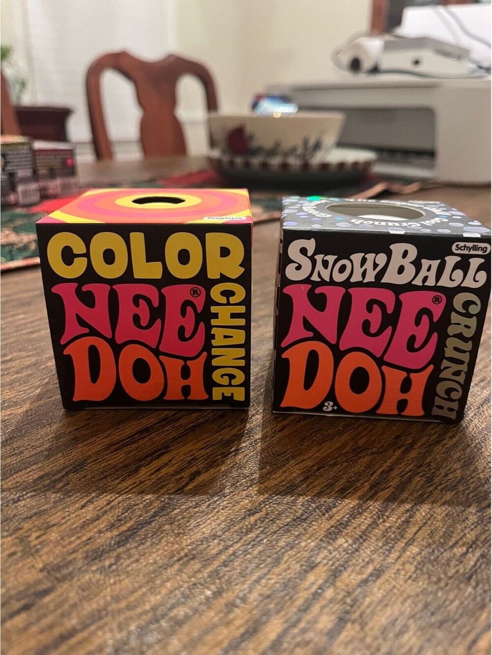Authentic NeeDoh 2-Pack – Color Change Groovy Glob & Snowball Crunch